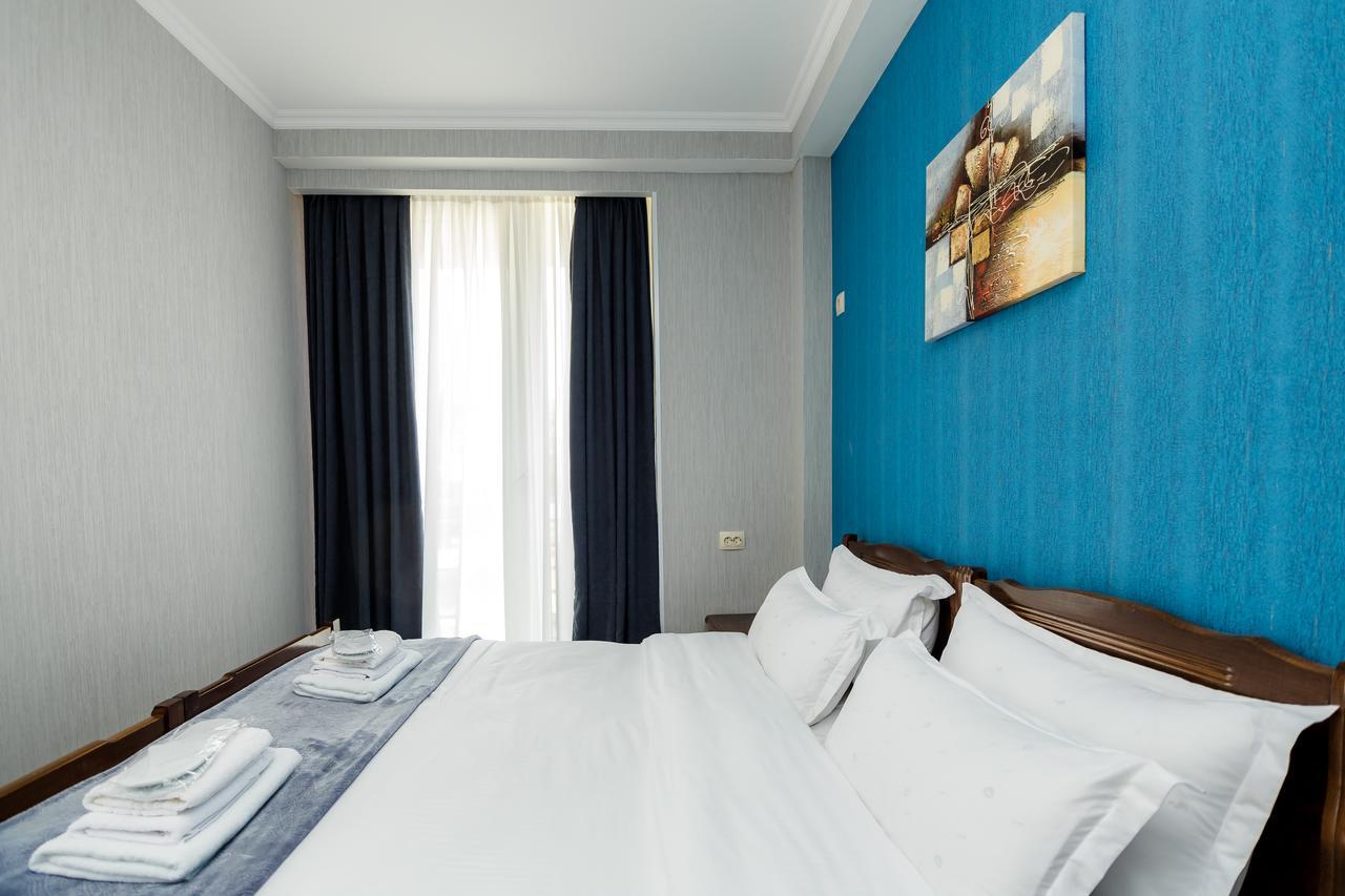 Big Family Guest House Tbilisi Esterno foto