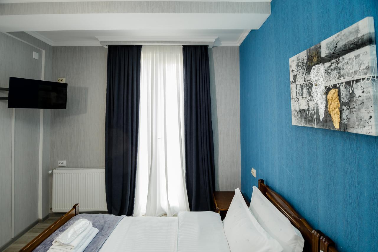 Big Family Guest House Tbilisi Esterno foto