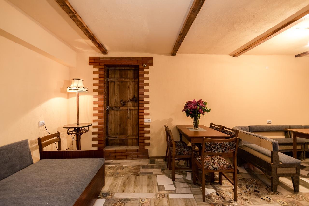 Big Family Guest House Tbilisi Esterno foto